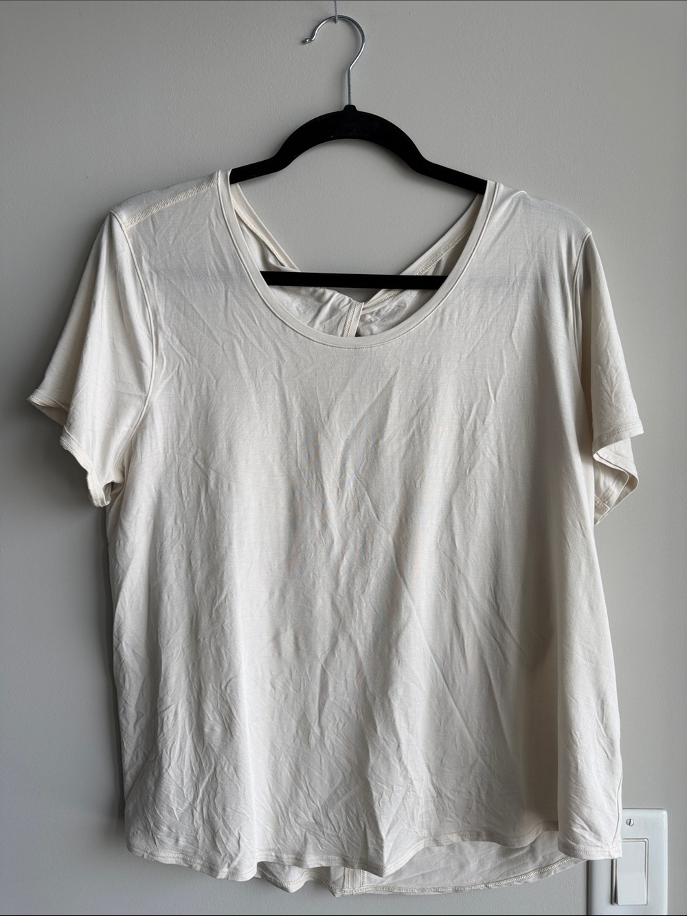 Lululemon Cream Short Sleeve Scoop Neck Twist Back Modal Top
